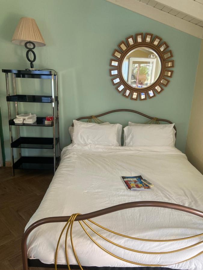 Cozy studio apartment with private jacuzzi Oranjestad Exterior foto