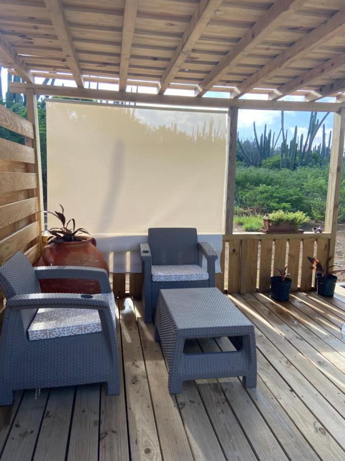 Cozy studio apartment with private jacuzzi Oranjestad Exterior foto