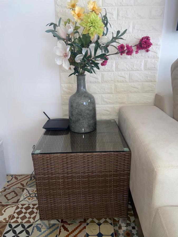 Cozy studio apartment with private jacuzzi Oranjestad Exterior foto