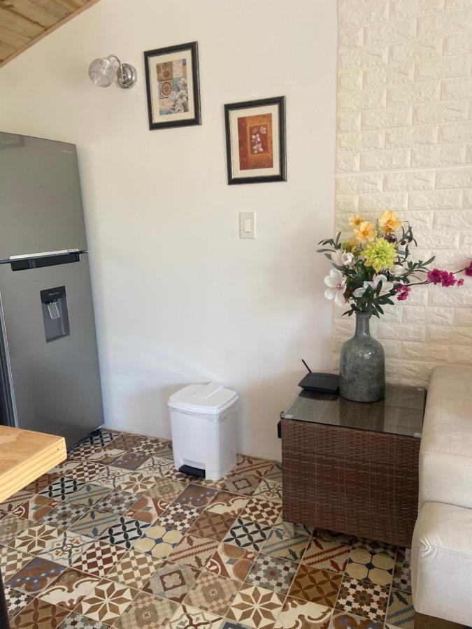 Cozy studio apartment with private jacuzzi Oranjestad Exterior foto